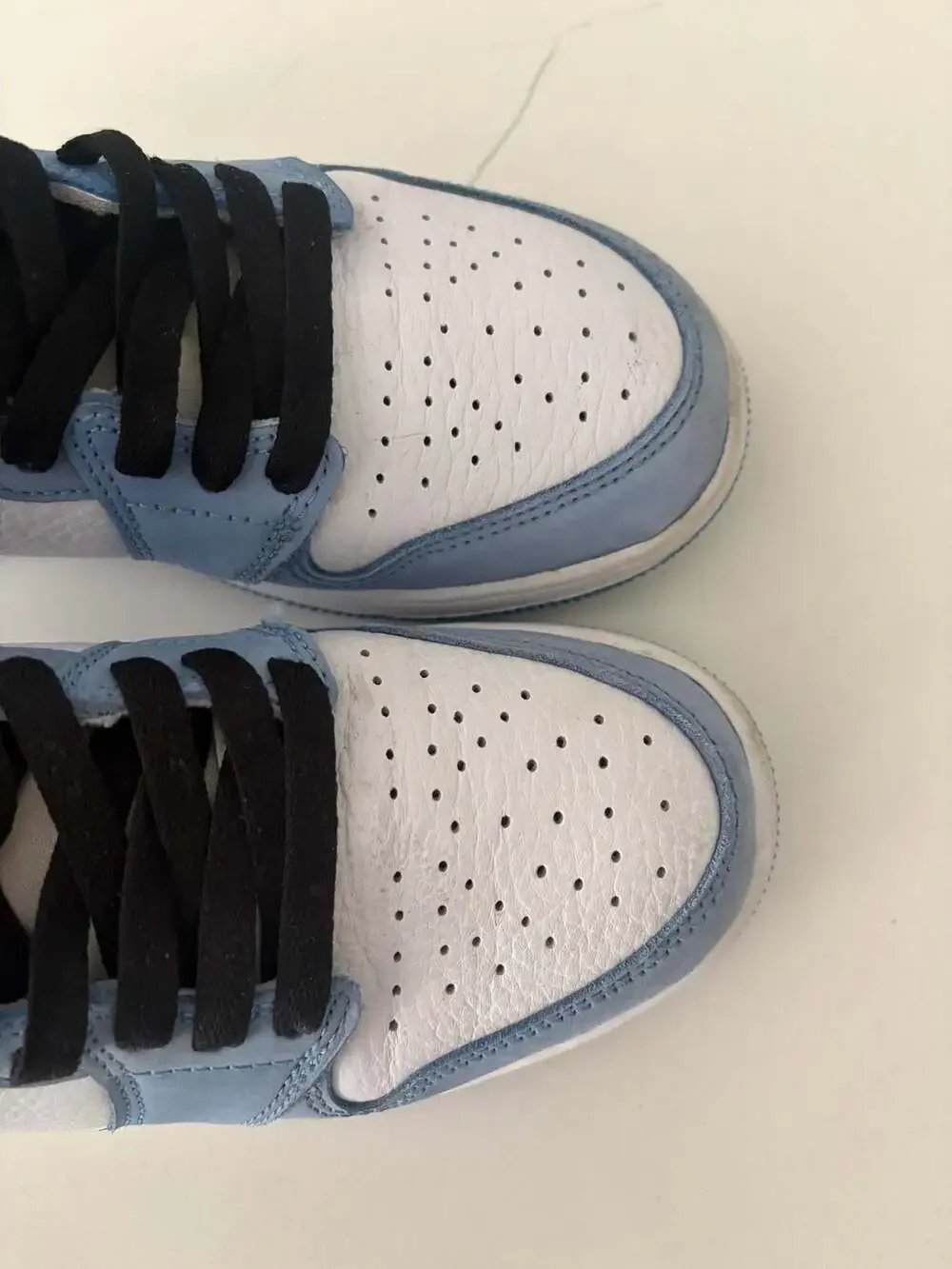 Air Jordan 1 Retro High OG University Blue